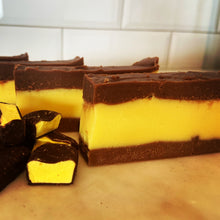 Load image into Gallery viewer, Pineapple Chocolate Fudge